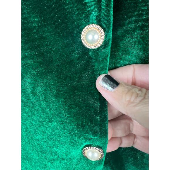 Girls Size 160 Green Velvet Long Sleeve Knee Length Pearl Button Holiday Dress - Picture 5 of 9